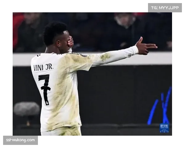 从青训到金靴:维尼修斯在意甲的崛起之路与战术适应